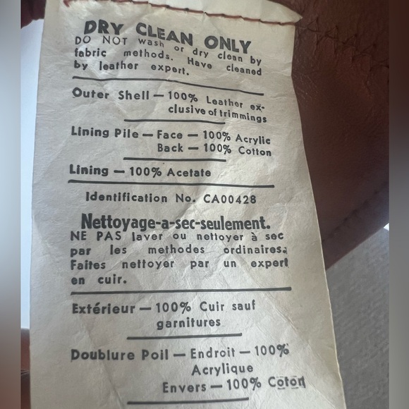 Vintage leather jacket. Made in Canada. Size small. - Picture 3 of 4